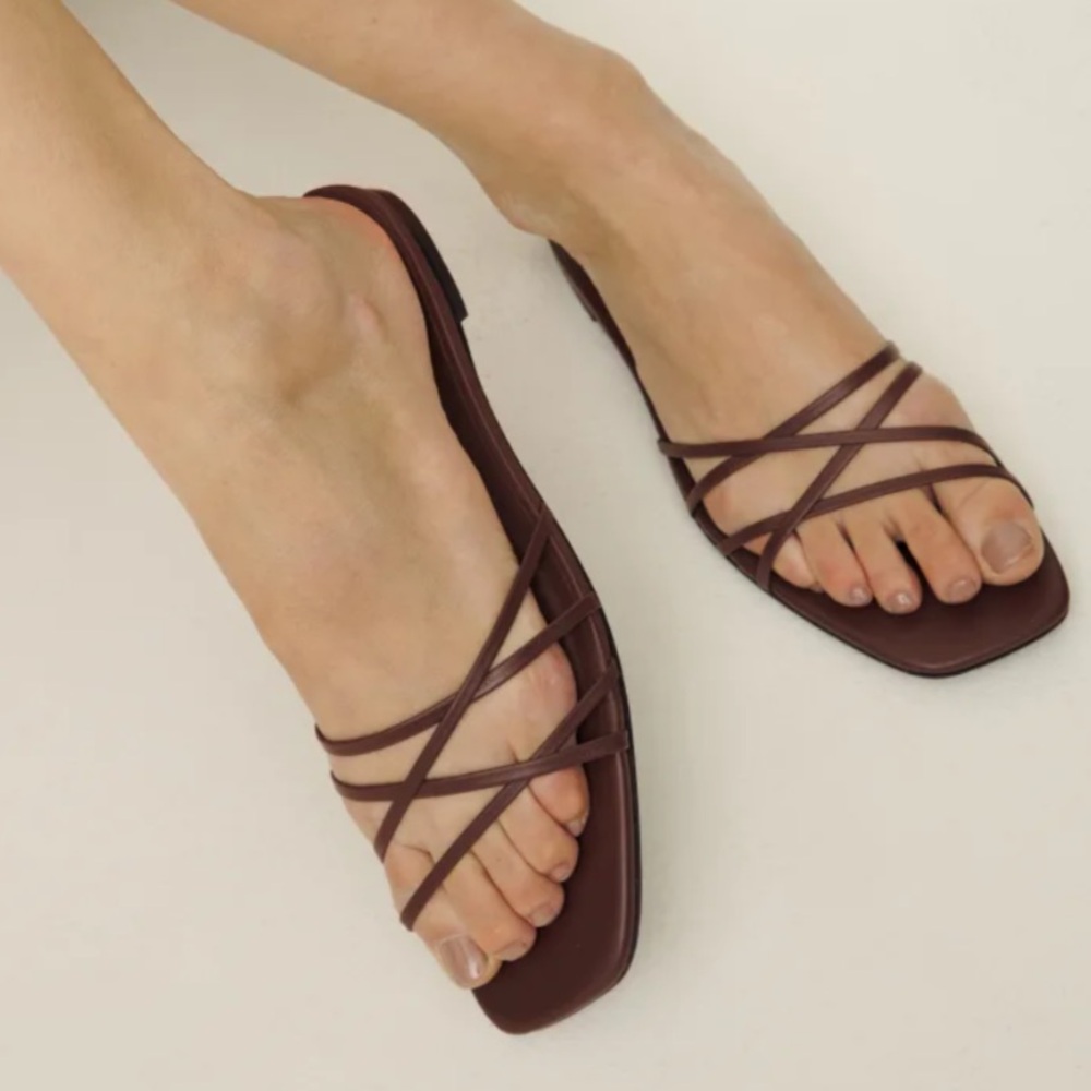 Reformation Wagner Sandals Brown 6.5 brand new